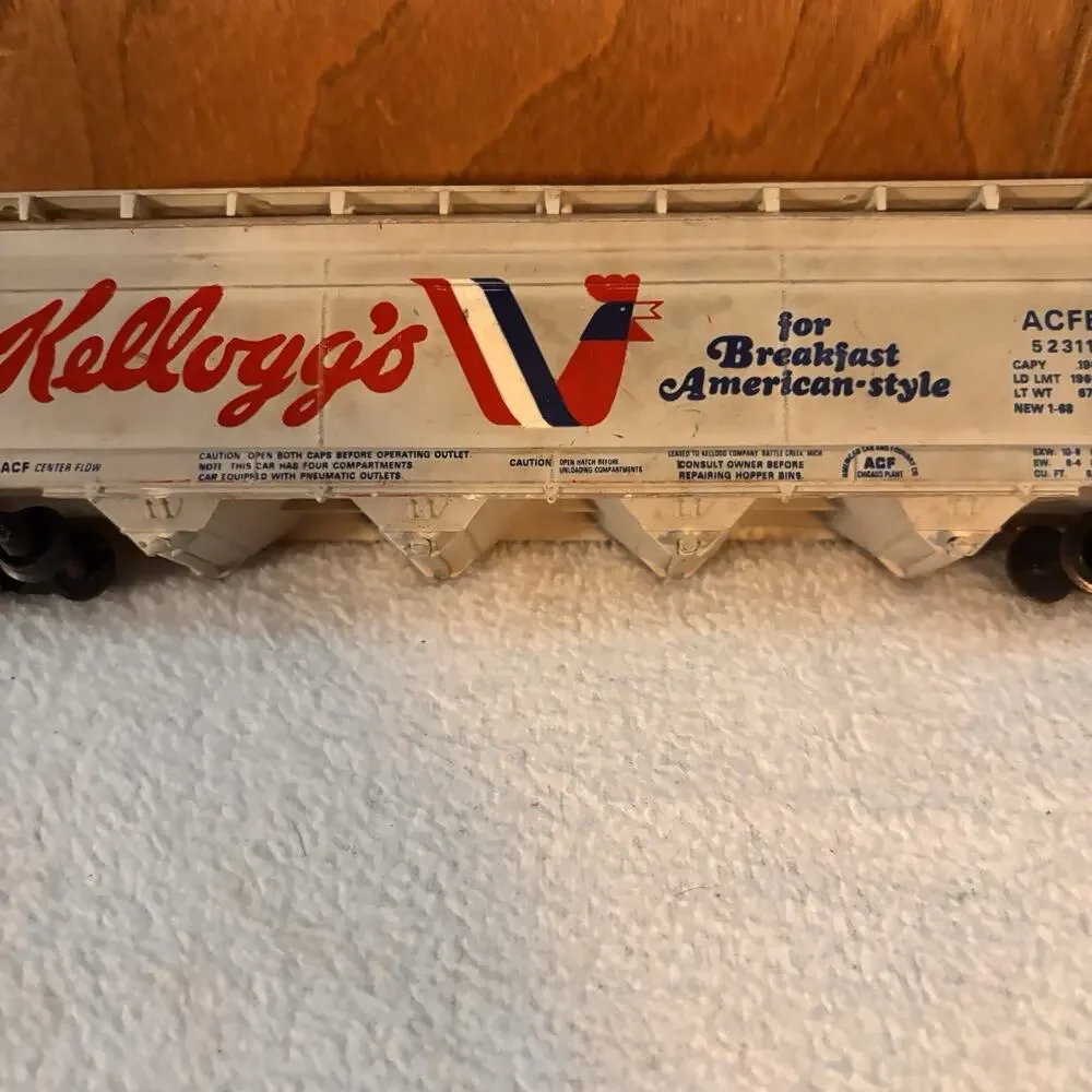 HO Scale Kellogg’s ACF Covered Hopper Freight Train Car Breakfast American Style